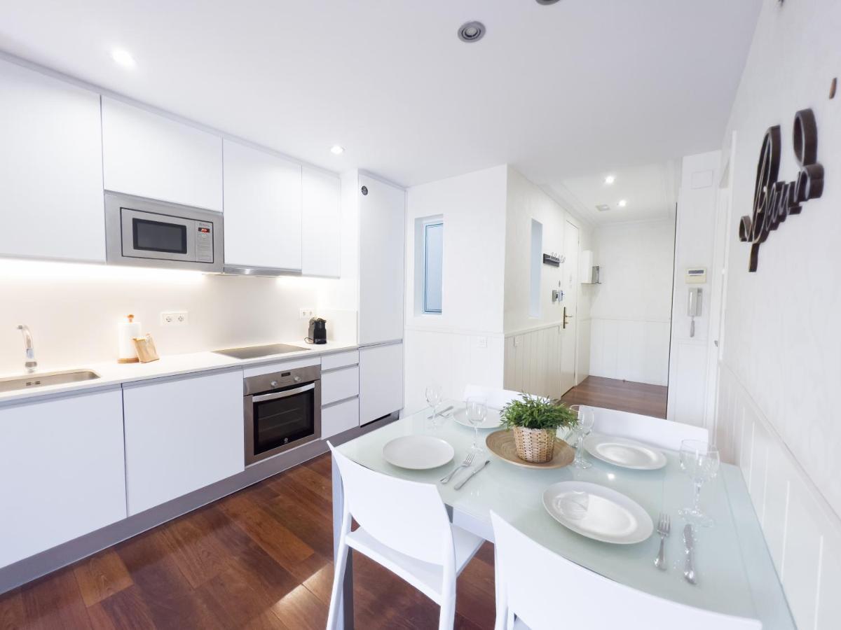 Enjoybcn Gaudi Apartments Barcelona Bagian luar foto