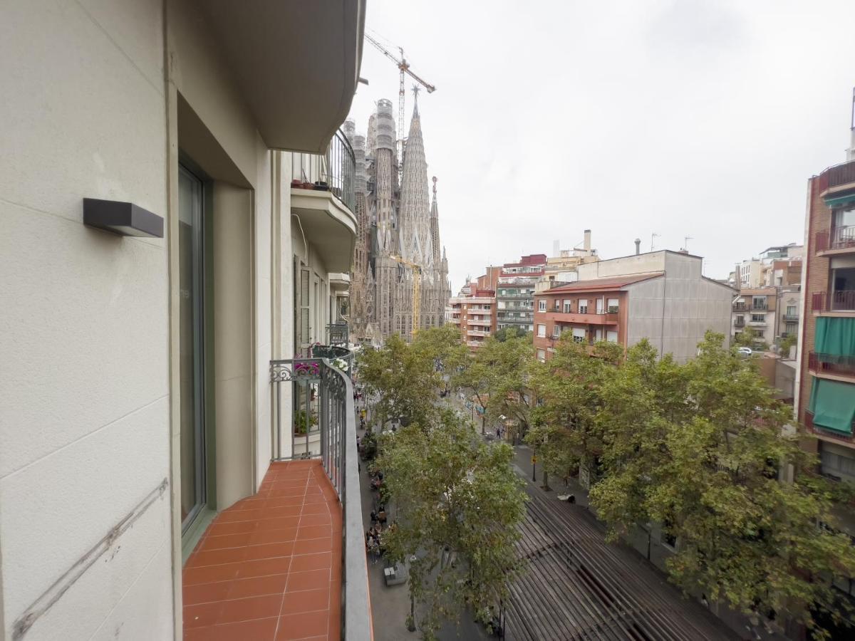 Enjoybcn Gaudi Apartments Barcelona Bagian luar foto