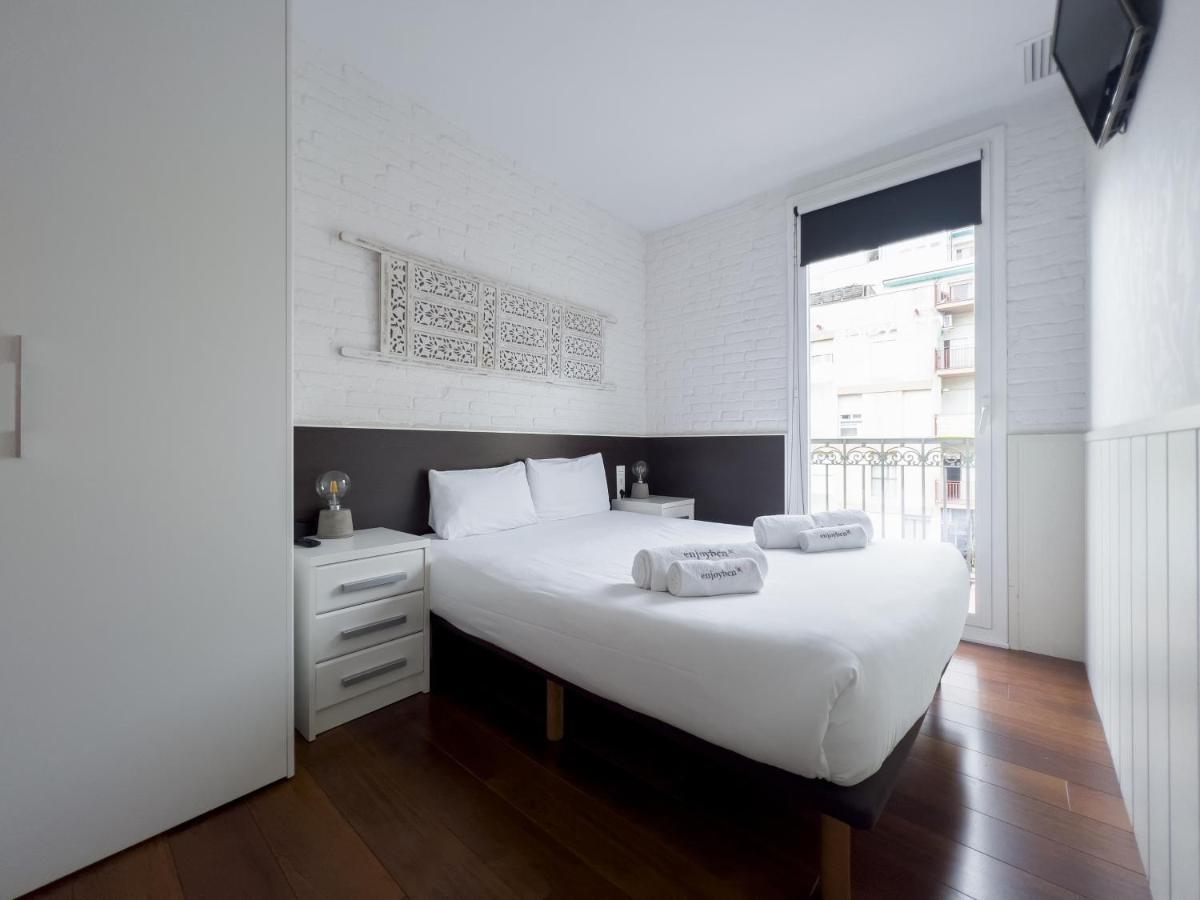 Enjoybcn Gaudi Apartments Barcelona Bagian luar foto