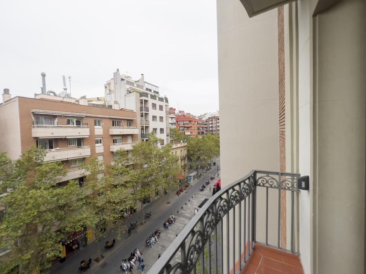 Enjoybcn Gaudi Apartments Barcelona Bagian luar foto
