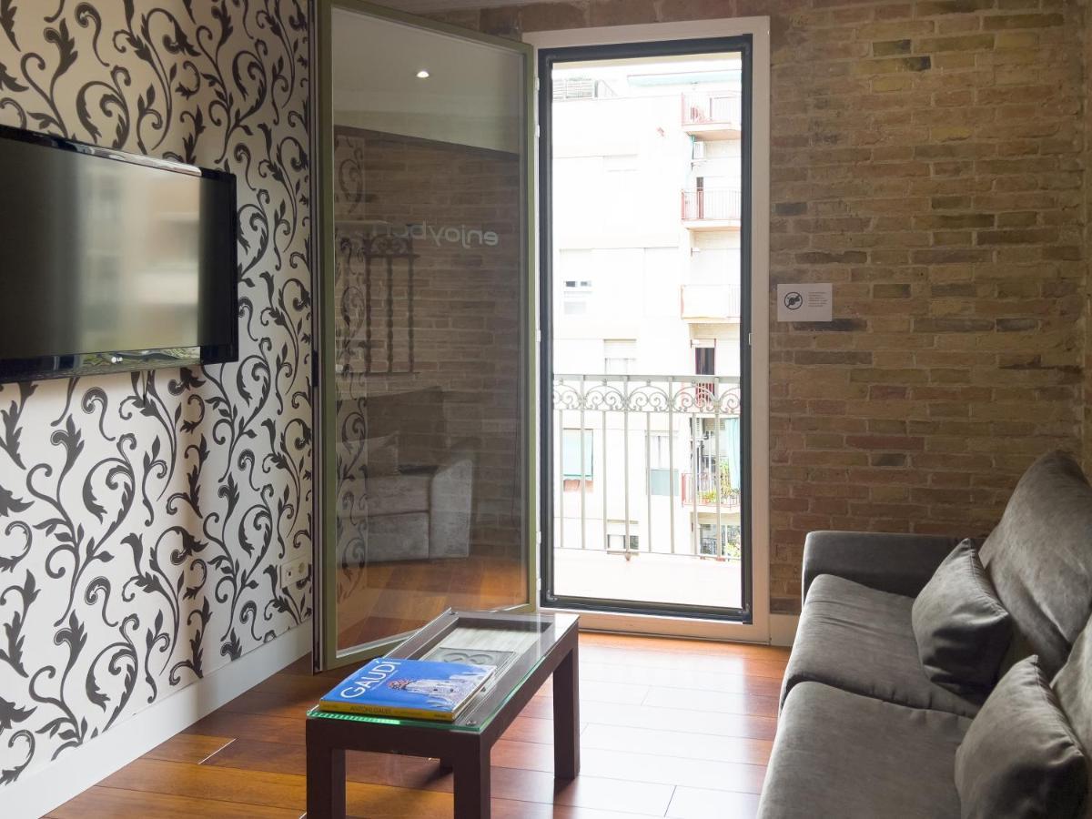Enjoybcn Gaudi Apartments Barcelona Bagian luar foto