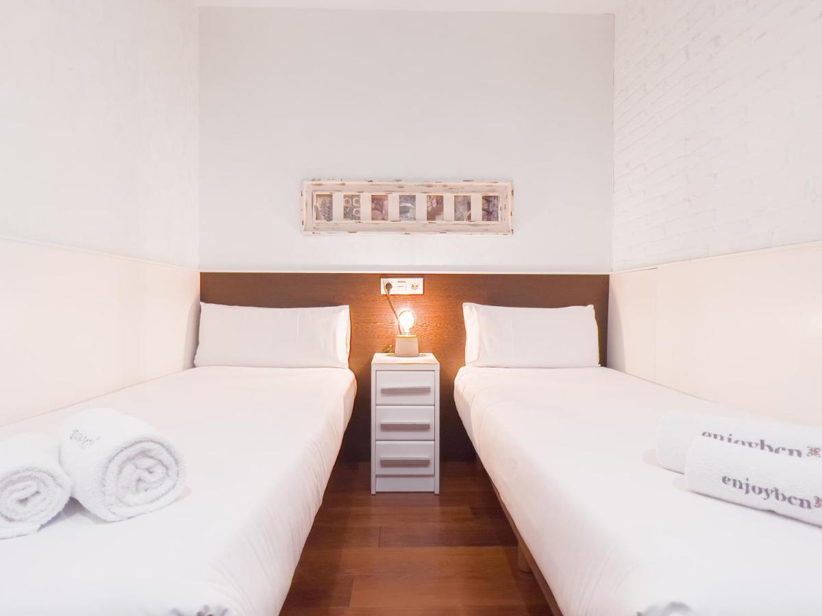 Enjoybcn Gaudi Apartments Barcelona Bagian luar foto