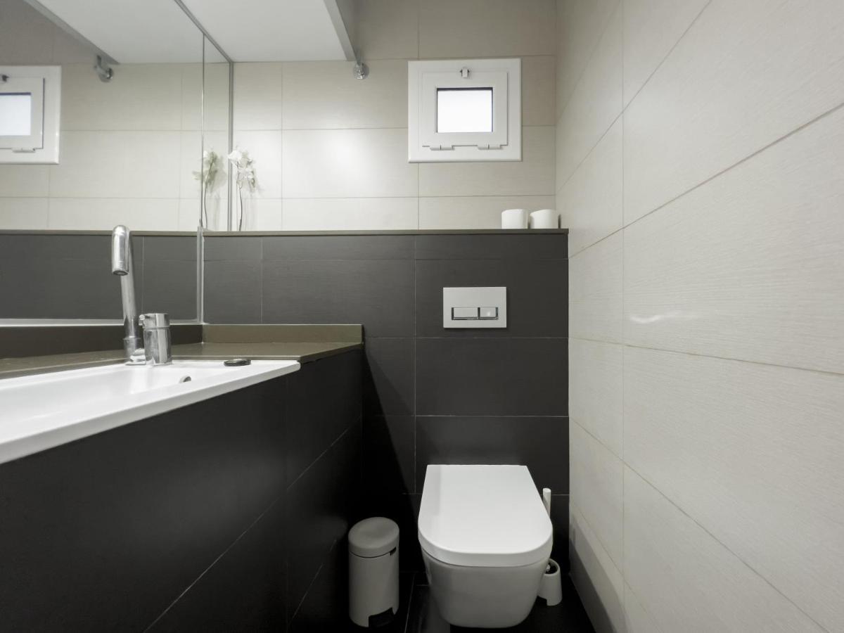 Enjoybcn Gaudi Apartments Barcelona Bagian luar foto