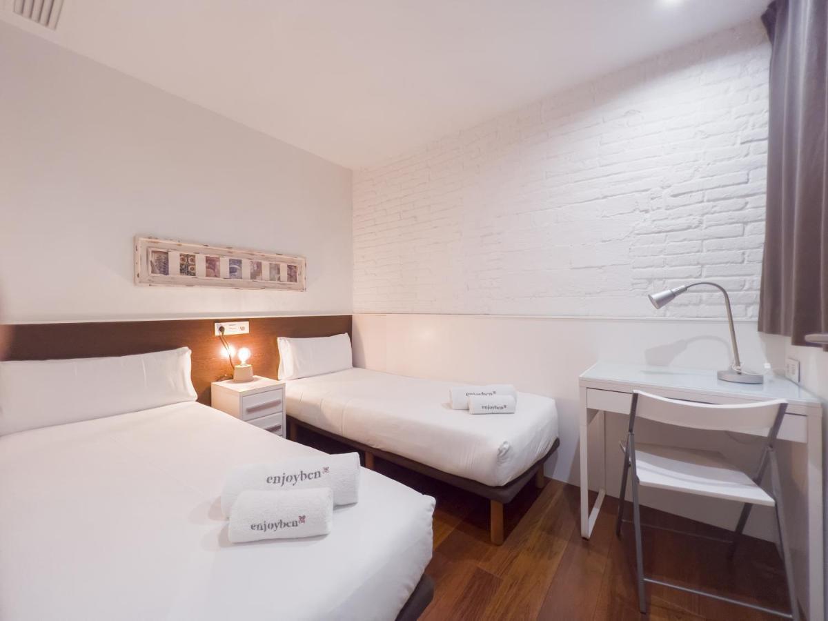 Enjoybcn Gaudi Apartments Barcelona Bagian luar foto